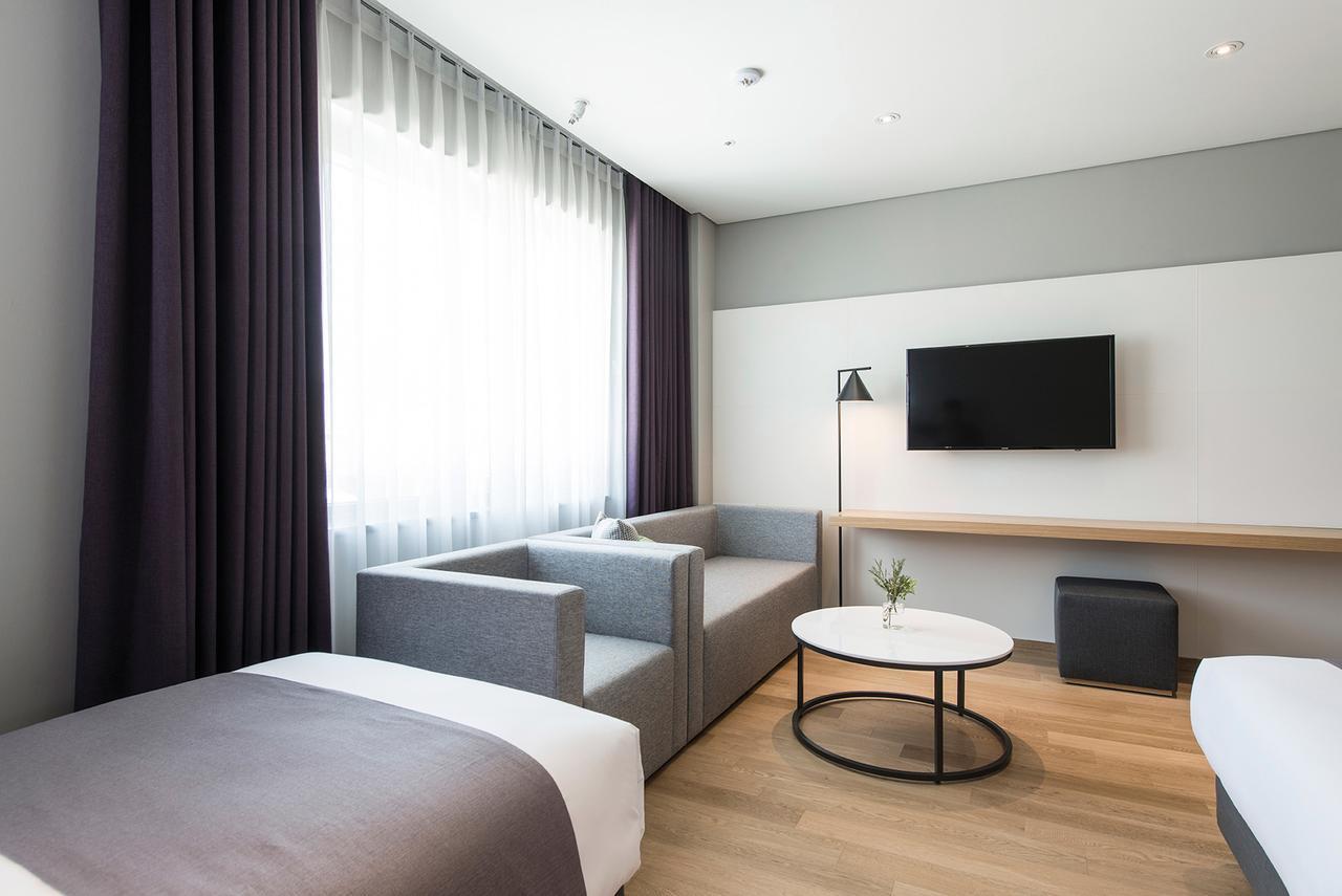 Alex 72 Hotel Suwon Exterior photo