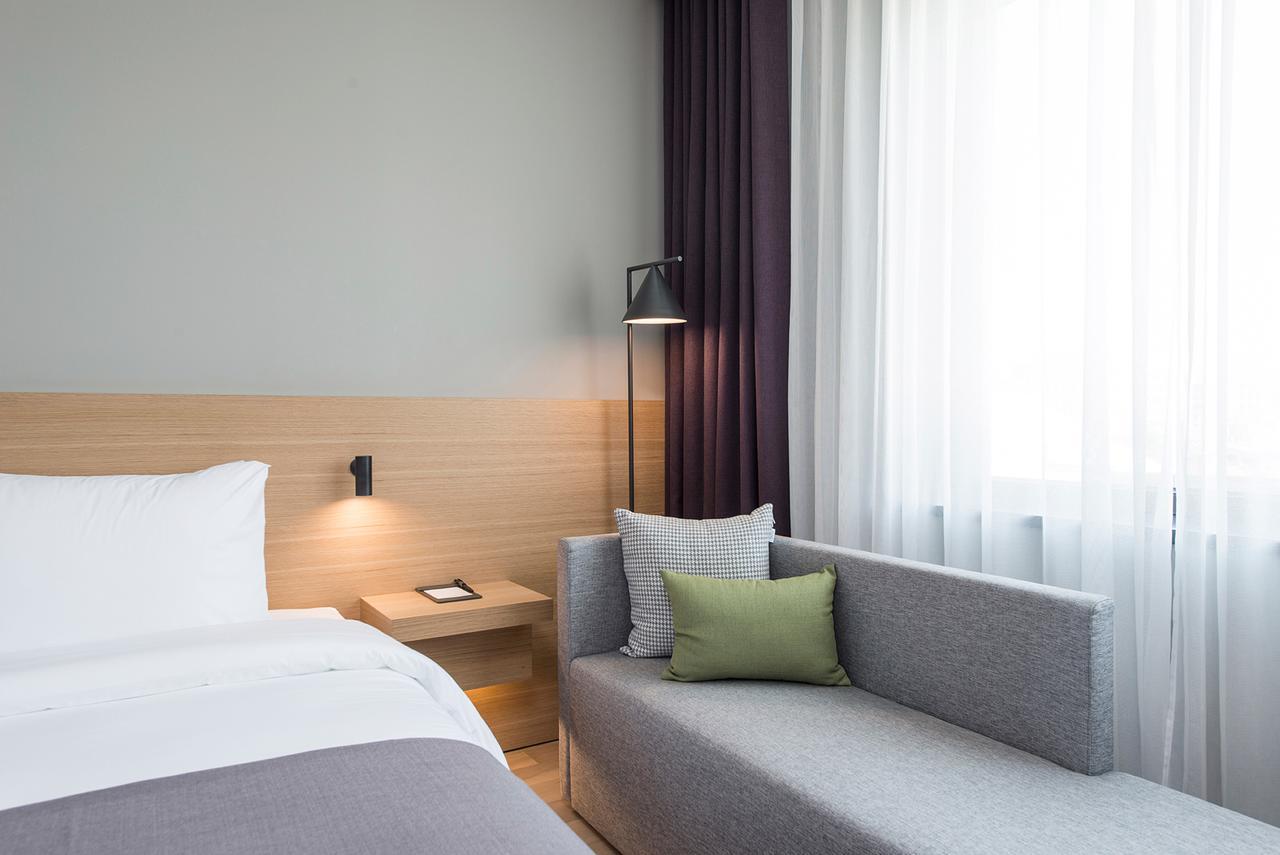 Alex 72 Hotel Suwon Exterior photo