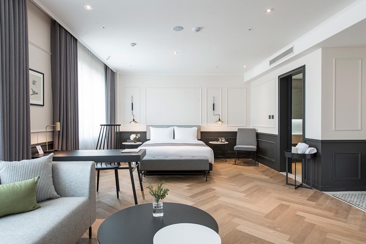 Alex 72 Hotel Suwon Exterior photo