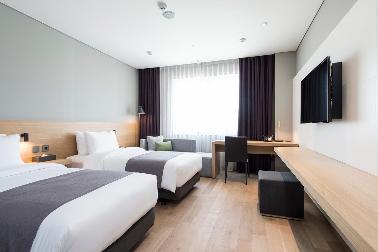 Alex 72 Hotel Suwon Exterior photo